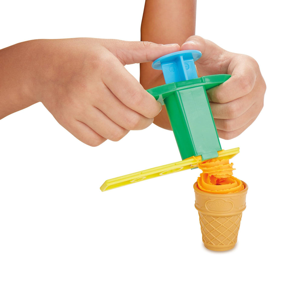 Play Doh Kitchen Creations Ice Cream Party Set with 22 Tools & 6 Colors, 2-Ounce Cans, Back to School Classroom Supplies, Preschool Toys, Ages +3 (Amazon Exclusive)