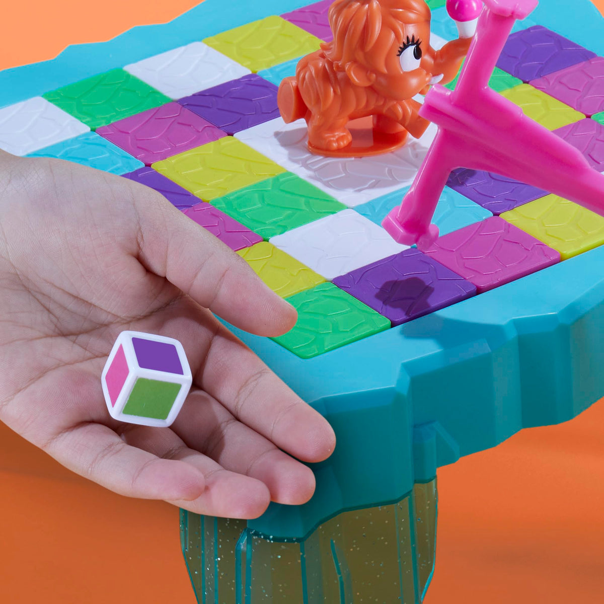 Hasbro Gaming Don’t Break The Ice Mammoth Edition Board Game | Ages 3 and Up | 2 to 4 Players | Preschool and Kids Games (Amazon Exclusive)