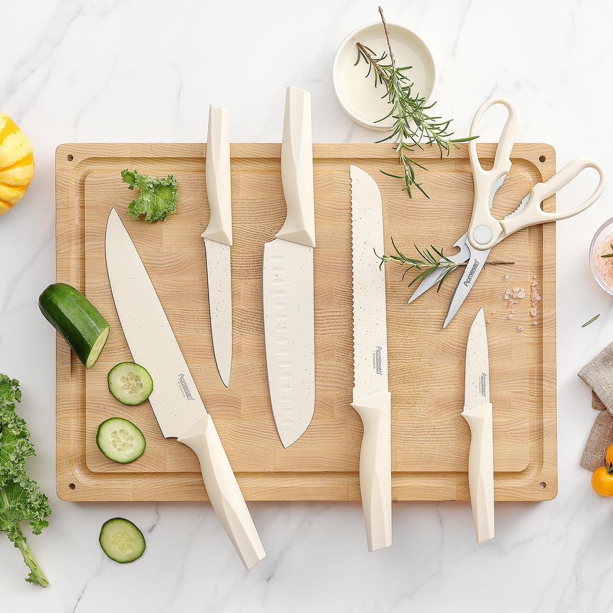 Premium Quality 8-Piece Knife Set with Block, Lightweight and Strong, ﻿ Ergonomic Handles for Home,Dishwasher Safe ﻿