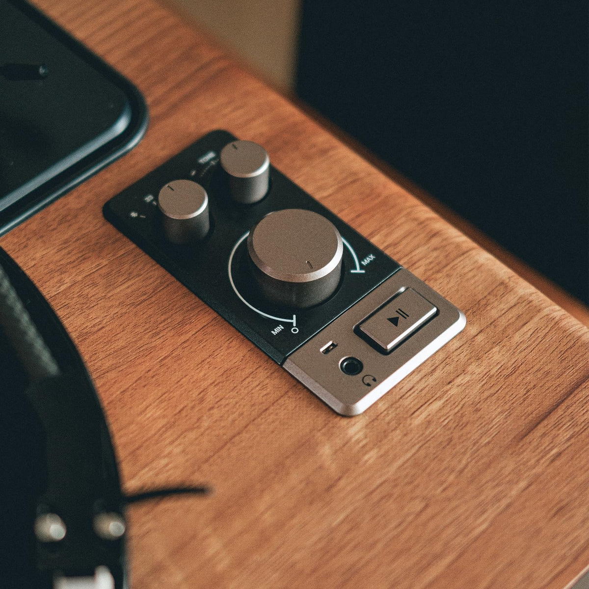 Syitren Paron Vinyl Record Player,Bluetooth Turntable,Built-in Speaker