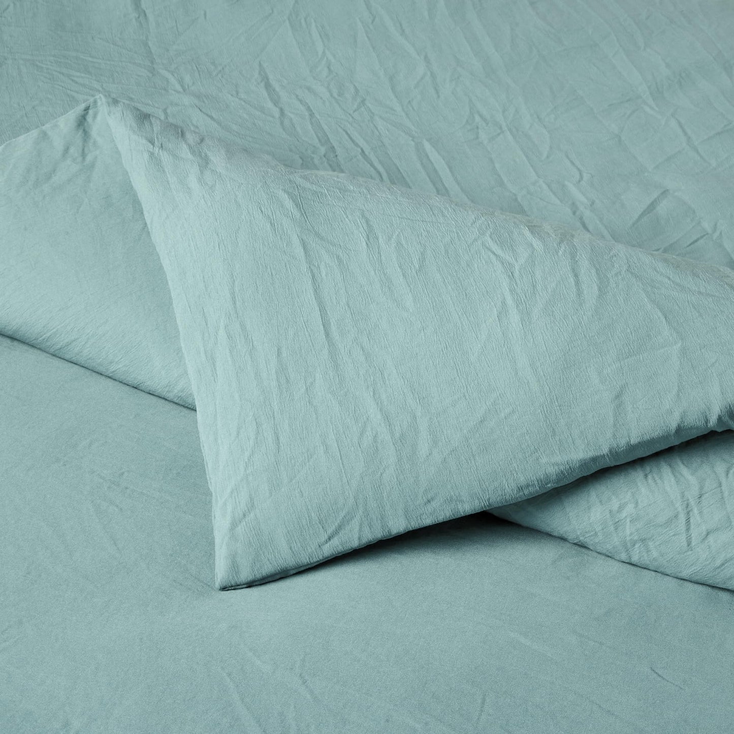 Amazon Basics Brushed Microfiber Comforter Set, Extra Soft with Natural Texture, 2-Piece, Twin/Twin XL, Blue