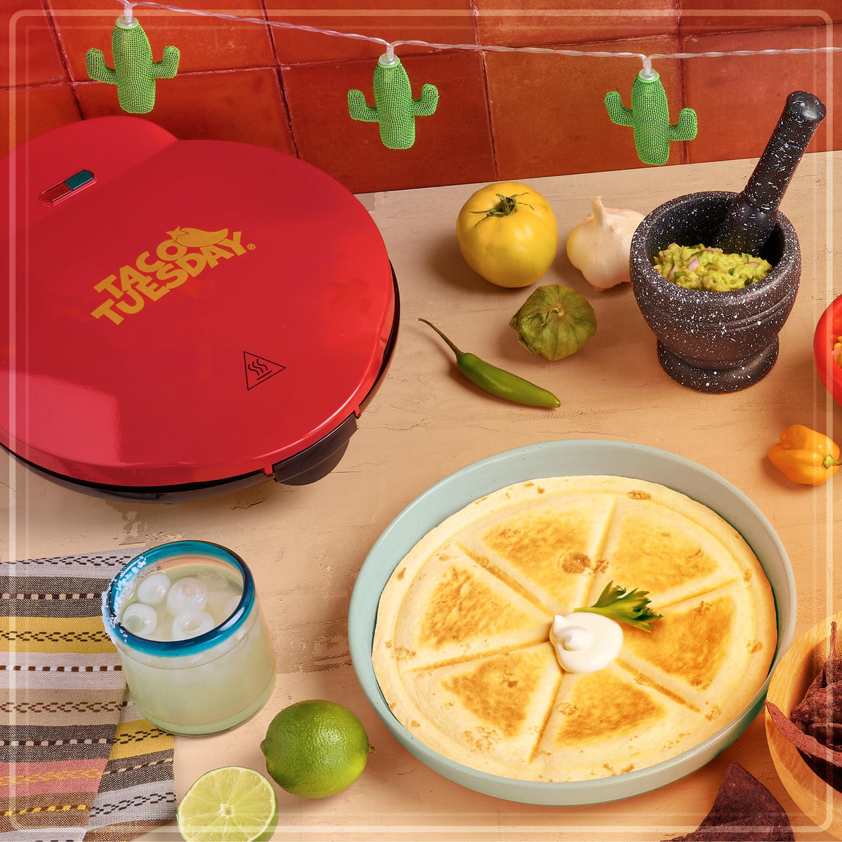 Taco Tuesday Deluxe 10-inch 6-Wedge Electric Quesadilla Maker with Extra Stuffing Latch, Red