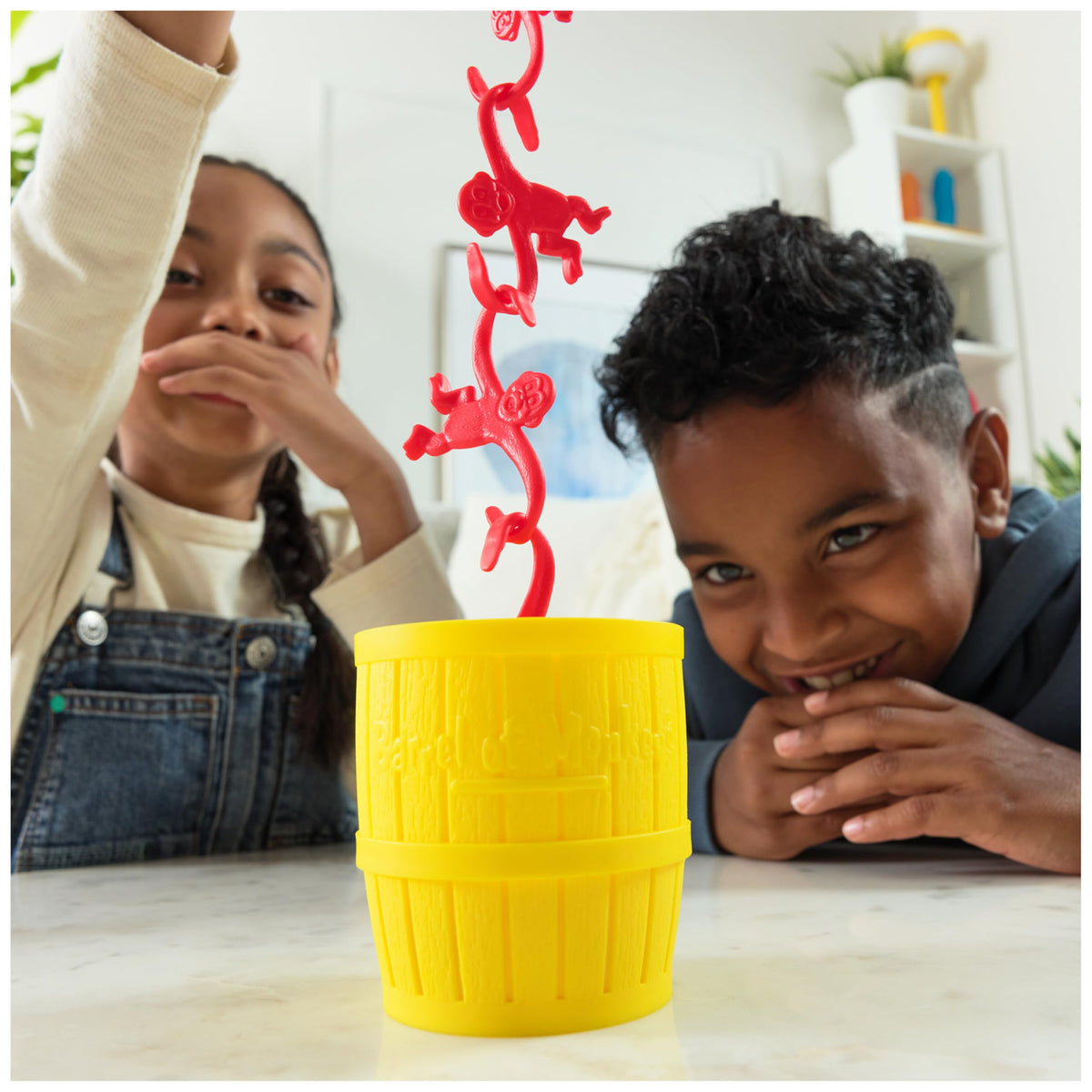 Spin Master Games Barrel of Monkeys Classic Linking & Balancing Kids Game