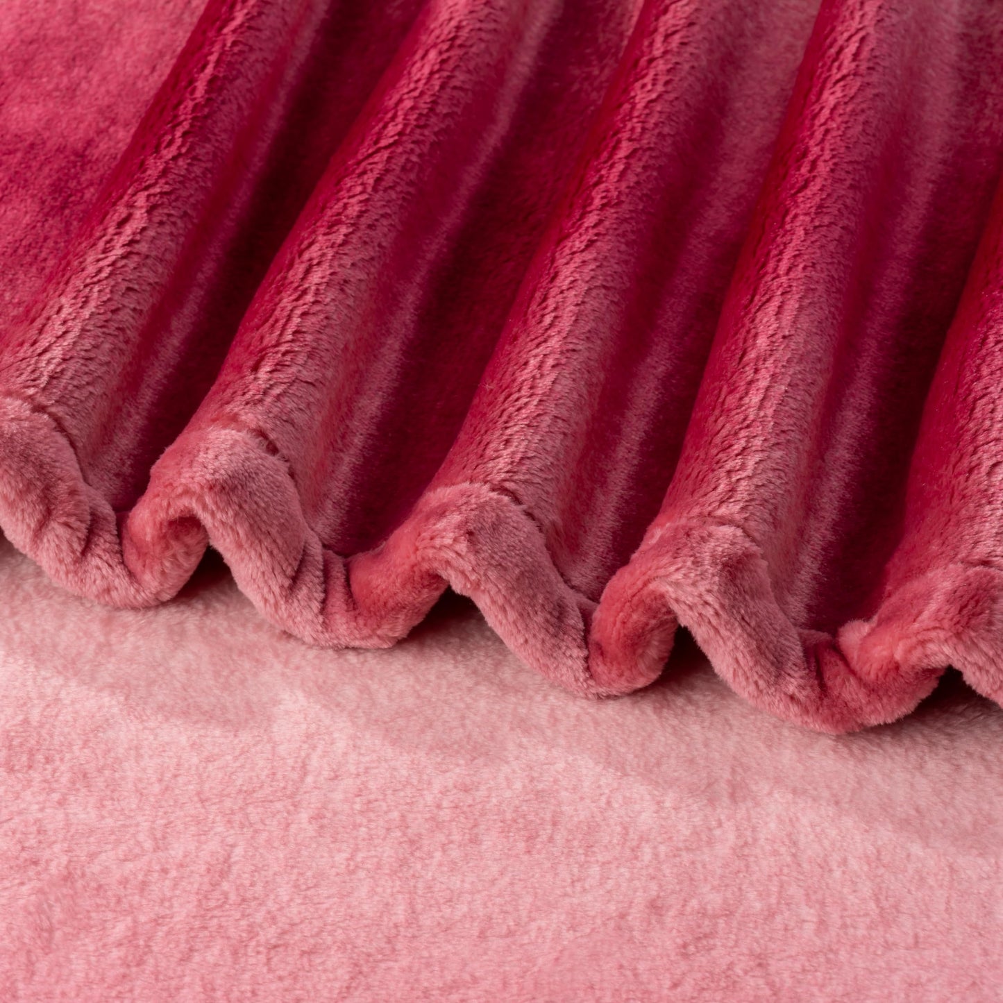 Berkshire Blanket-Classic Heavyweight Soft Printed VelvetLoft® Plush Warm Blanket, Twin Size Soft Fuzzy Blanket for Couch Sofa Bed, Ombre Burgundy, 60in x 90in
